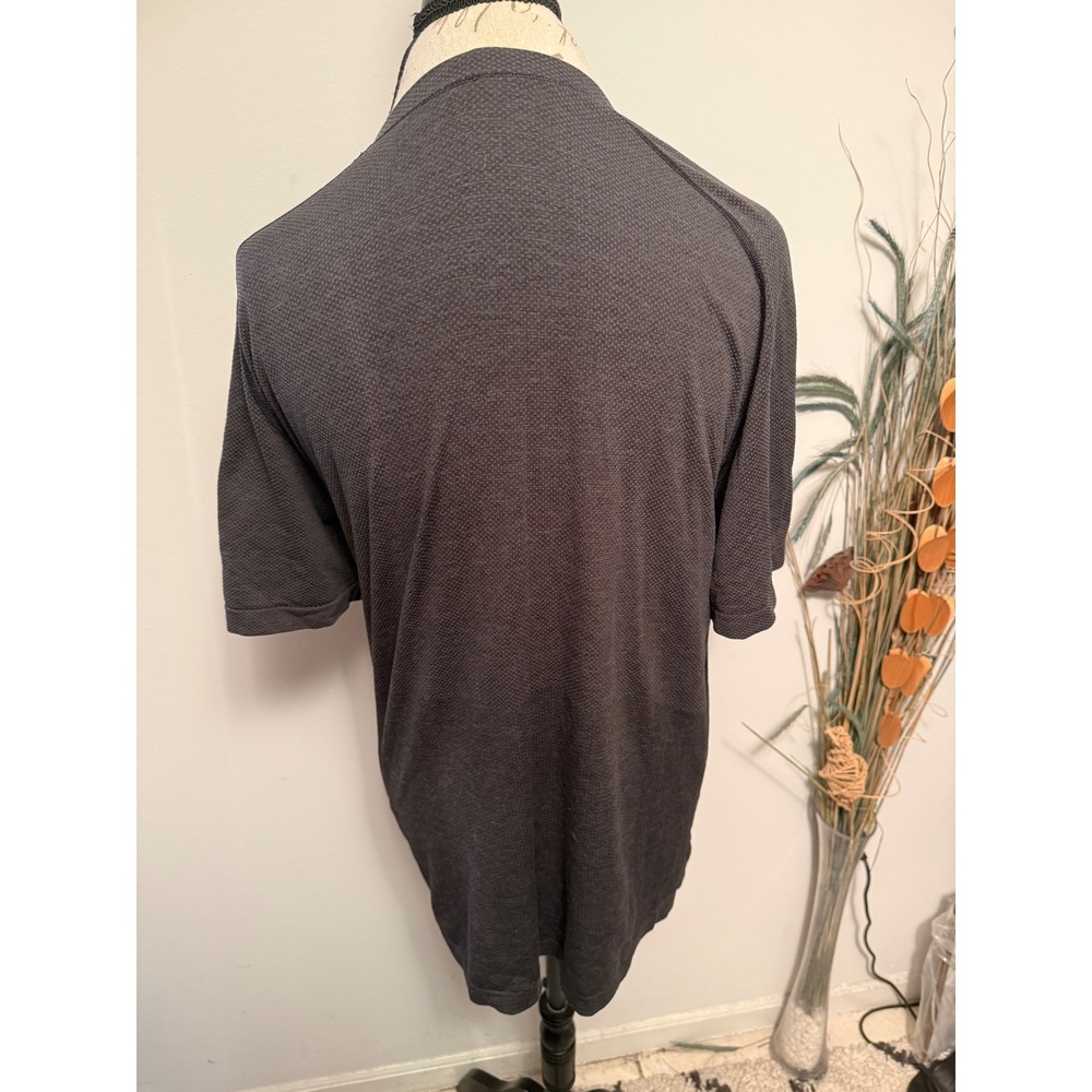 Lululemon Mens Metal Vent Tech Short Sleeve Shirt Charcoal Grey Heather Large L
